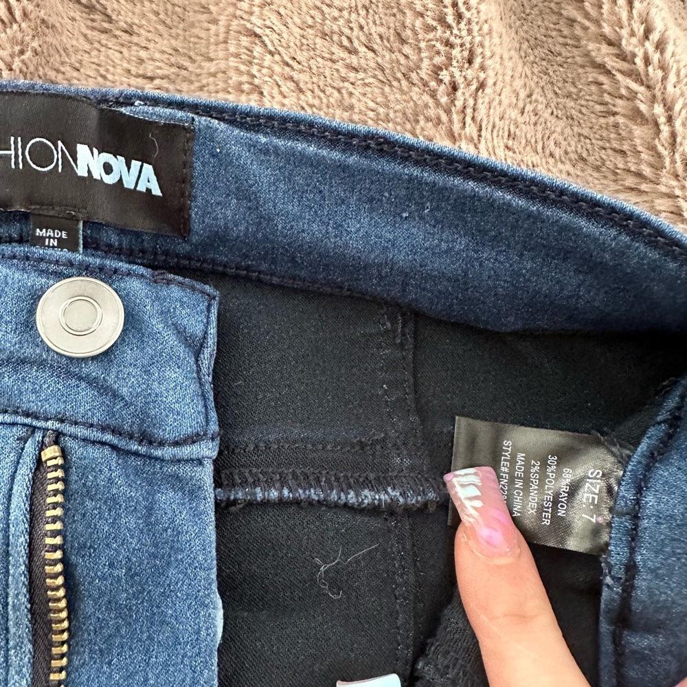 Mixed brand lot of 7/9 jeans